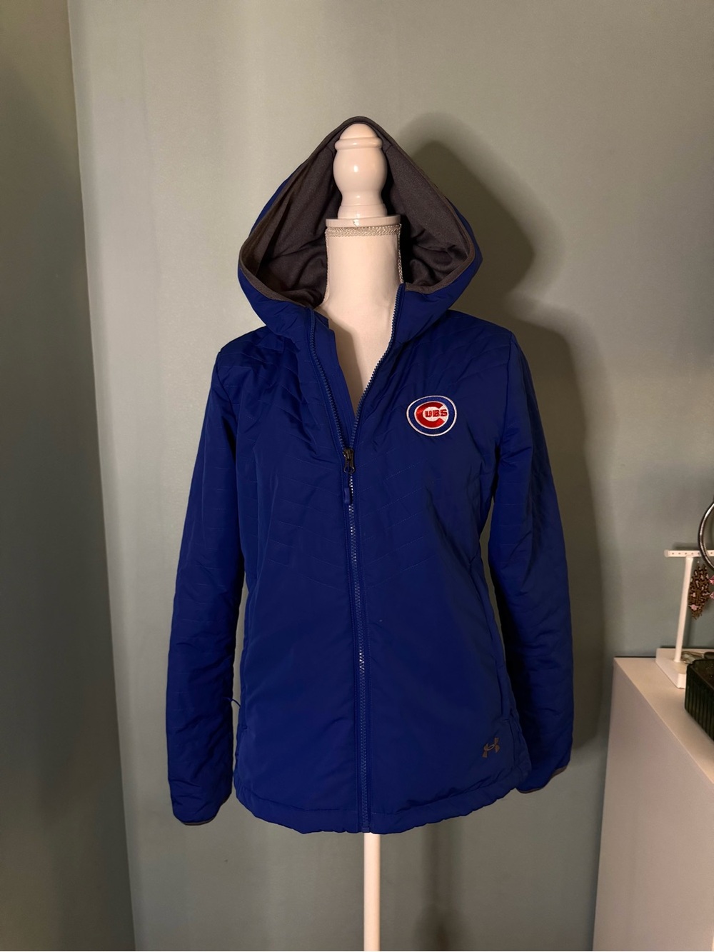 Women's Under Armour Chicago Cubs Blue Hooded Puffer Coat Jacket Medium